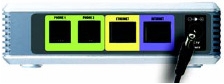 Obraz przedstawiający bramkę Cisco SPA2102-EU. Z prawej strony jest port na kabel zasilający.