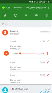Ekran aplikacji Telefon FCN: historia rozmów z opcją odtwarzania nagranych